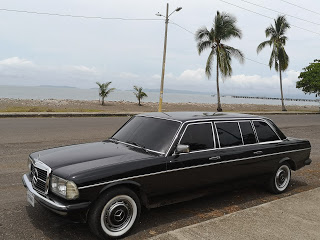 COSTA-RICA-BEACH-PUNTARENAS.-MERCEDES-W123-300D-LIMOUSINE-LWB.jpg