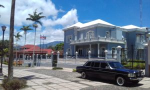 Castillo-Azul-Costa-Rican-Legislative-Assembly-LIMOUSINE-MERCEDES.jpg