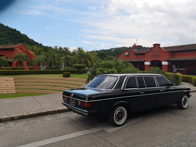 CENTRAL-AMERICA-AMPHITHEATER-MERCEDES-W123-300D-LIMOUSINE.jpg