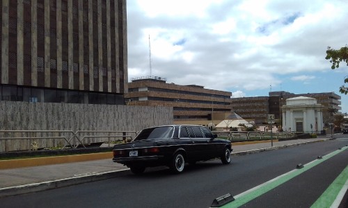 Edificio-de-Tribunales-de-Justicia-en-San-Jose-Centro-COSTA-RICA-LIMOSINA.jpg