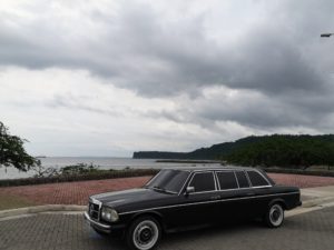 PLAYA-CALDERA-PUNTARENAS-COSTA-RICA.-MERCEDES-W123-LIMOUSINE-300Db555faf48fc481cc.jpg